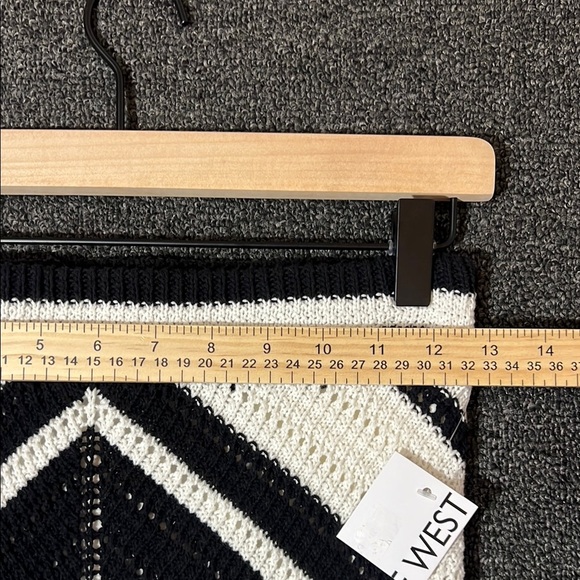 Nine West Crocheted Fitted Black and White Knit Skirt, Womens XS - Picture 6 of 7
